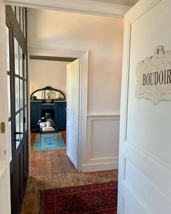 Petit Boudoir The Riverside Retreat Triac-Lautrait Buitenkant foto