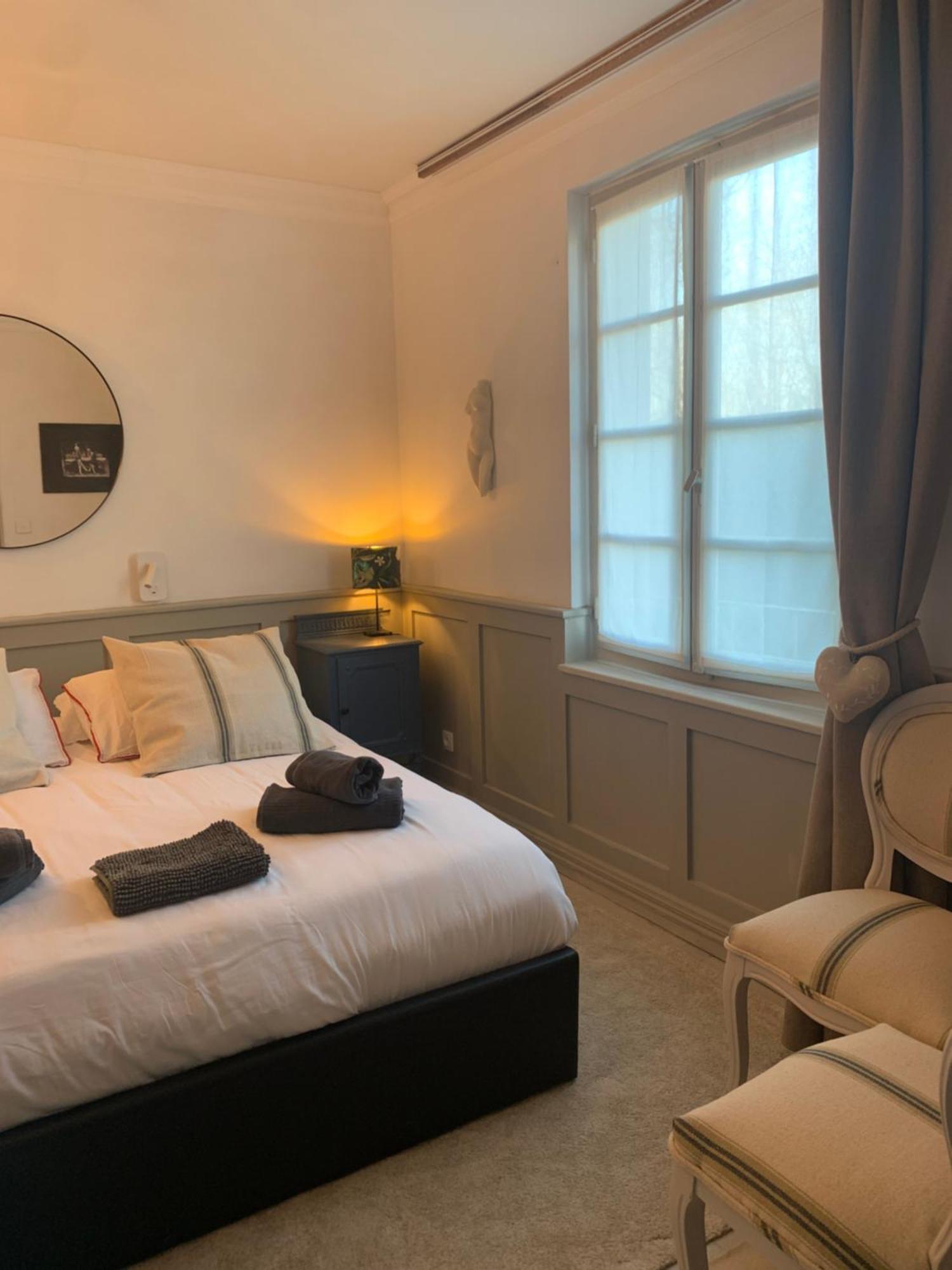 Petit Boudoir The Riverside Retreat Triac-Lautrait Buitenkant foto
